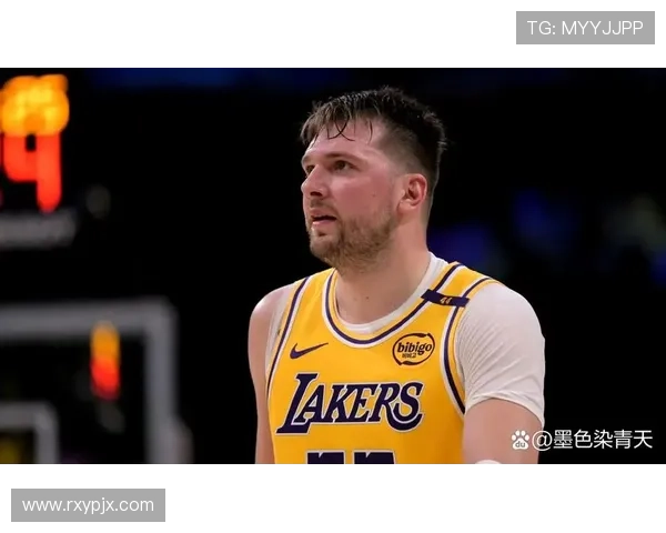 东契奇复出砍25分湖人遭太阳逆转巴特勒35分带队力克热火 东契奇复出砍25分湖人遭太阳逆转巴特勒35分带队力克热火