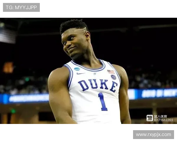 弗拉格满弓战斧暴扣震撼全场展现顶级运动天赋令人难以相信是新秀 弗拉格满弓战斧暴扣震撼全场展现顶级运动天赋令人难以相信是新秀