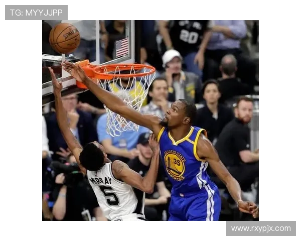 骑士第三节火力全开单节轰出45分全队命中率高达739展现恐怖进攻效率 骑士第三节火力全开单节轰出45分全队命中率高达739展现恐怖进攻效率